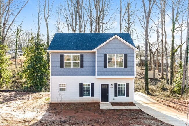 Photo - 604 E Texas Ave House