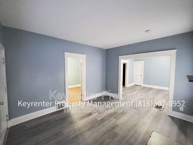 Photo - 1601 E 43rd St