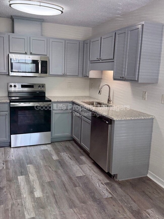 Building Photo - 9980 Bowman Ave