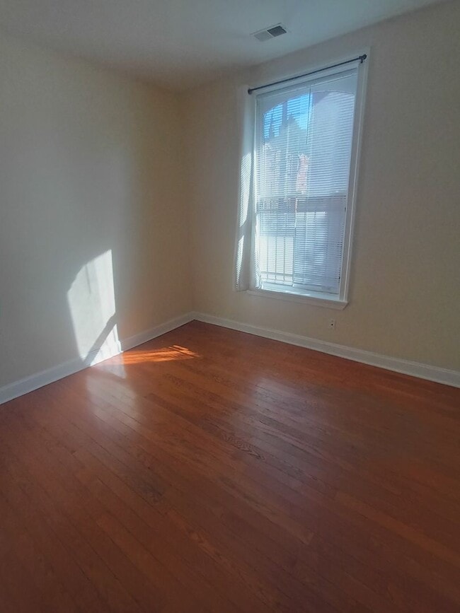 Photo - 1900 W Diamond St Unidad 1