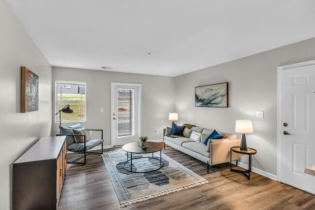 Building Photo - Village at Mills Gap