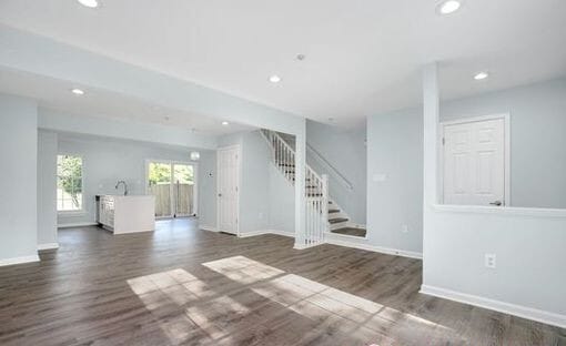 Photo - 2257 Wetherburne Way