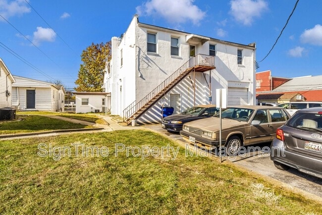 Building Photo - 792 Frederick St Unit Apt 4