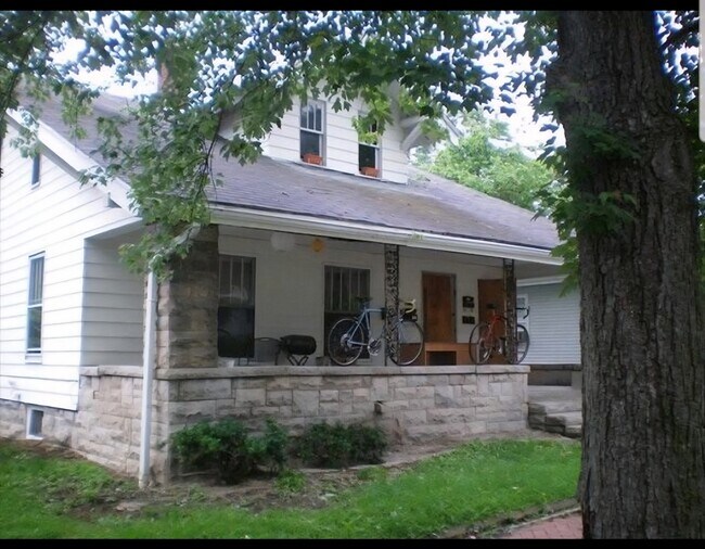 Photo - 610 S Washington St Apartment Unit A