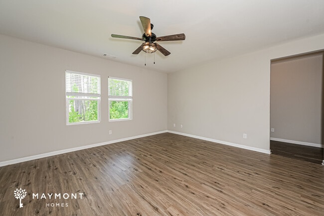 Photo - 307 Alexander Ln