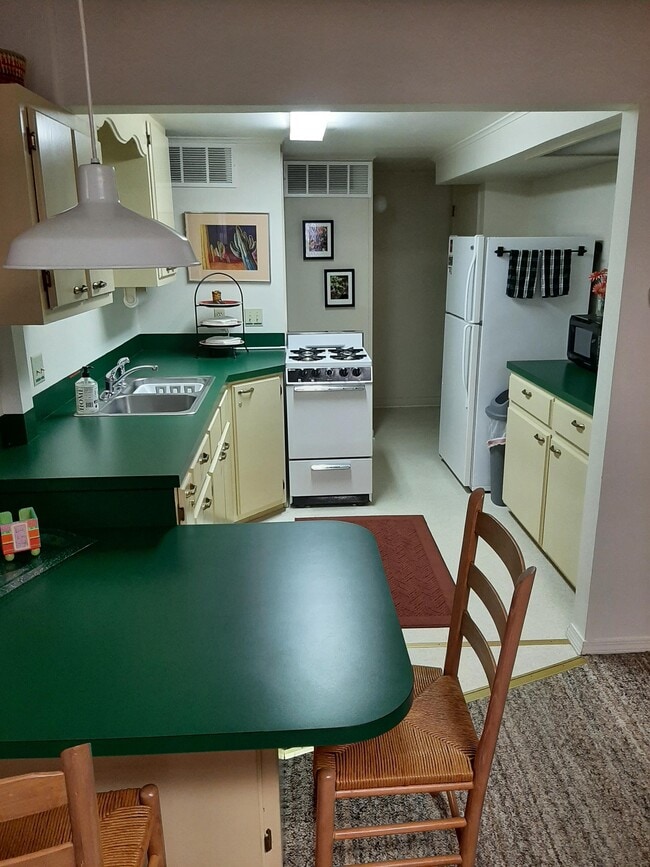 Photo - 234 N Duncan St