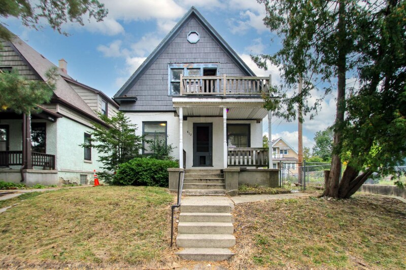 Photo - 812 E Burleigh St