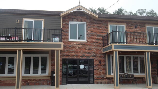 Building Photo - 850 N State St Unit 208 Rental