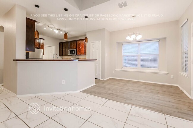 Photo - 9501 Links Fairway Dr