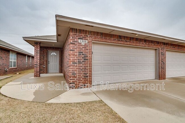 Photo - 1308 Garden Gate Dr Unit #A