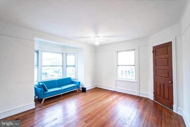 Building Photo - 3512 Lancaster Ave Unit 2W Rental