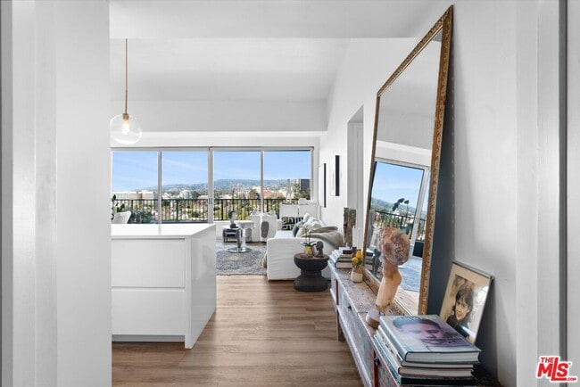 Photo - 10501 Wilshire Blvd Unit 1811