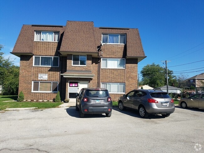 Building Photo - 8149 Ogden Ave Unit 2N Rental