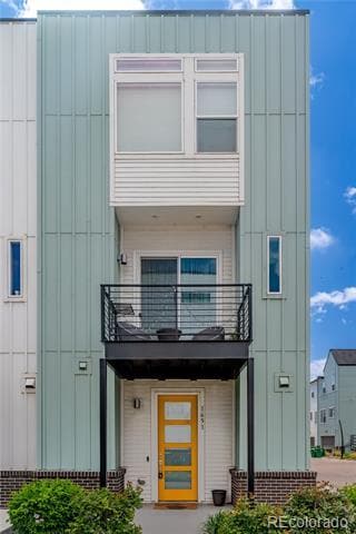 Photo - 1651 West 67th Cir