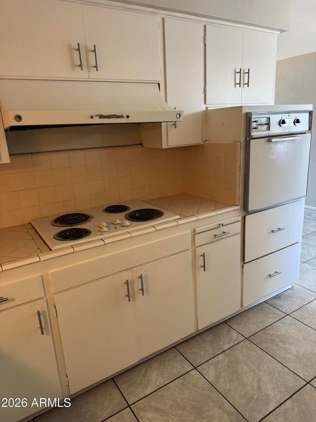 Building Photo - 62 S Allen Unit C