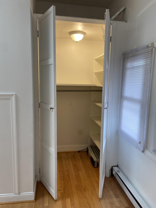 Building Photo - 3711 Lancaster Ave Unit 3