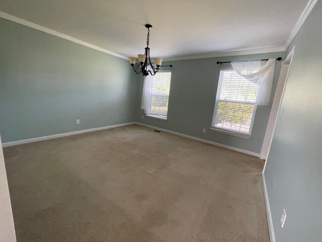 Photo - 21707 Harrison St