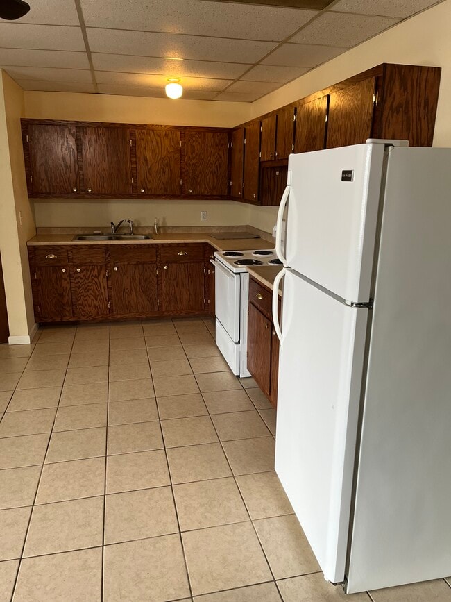 Building Photo - 305 Faye Ave Unit A