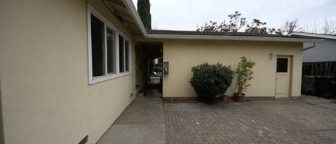 Photo - 1345 Kingfisher Way