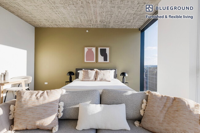 Photo - 160 N Morgan St Unidad FL11-ID1065