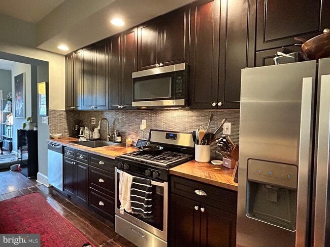 Photo - 3528 Hickory Ave