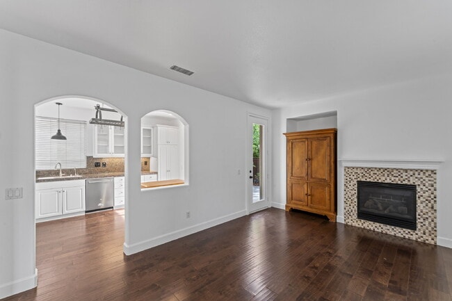 Photo - "Charming 3-Bedroom Haven with 2.5 Baths in Santa Clarita – Spacious 1694 Sq Ft Home Awaits!"