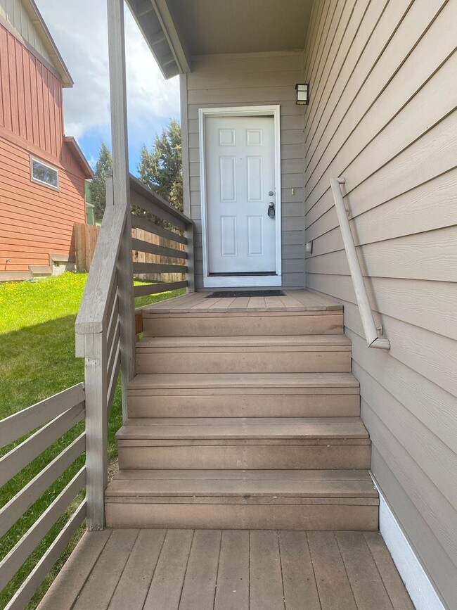 Photo - Reindeer Ave. Duplex Unit 4150