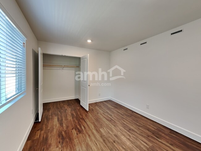 Photo - 4840 Blushing Star St