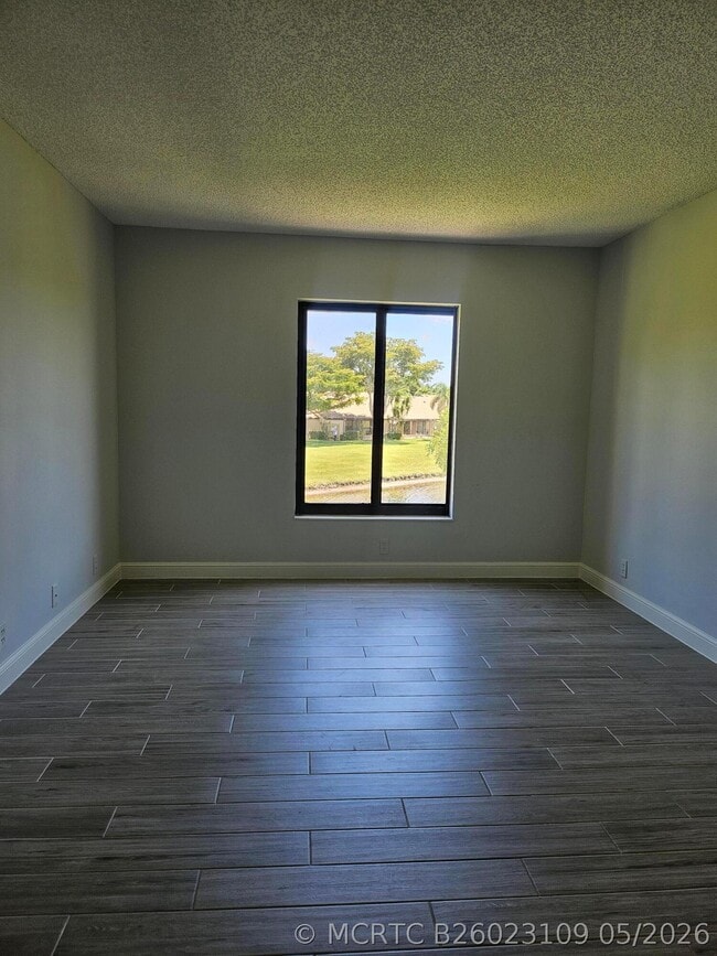 Photo - 811 Sky Pine Way Unit F2
