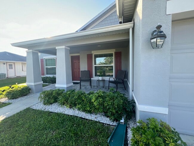 Photo - 189 NE Jettie Terrace