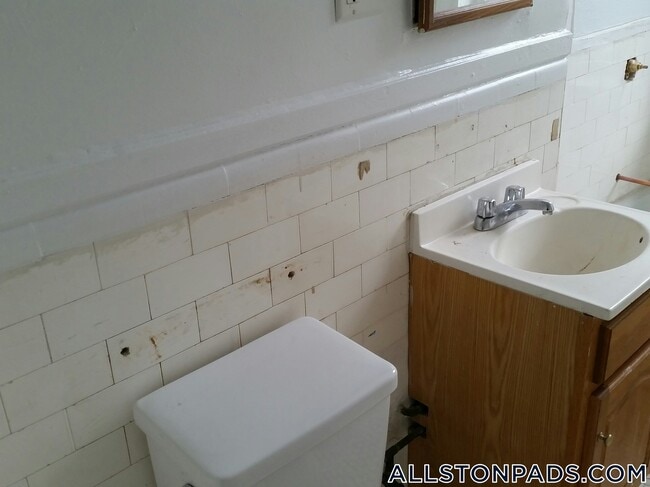 Photo - 109 Brainerd Rd Unit 6