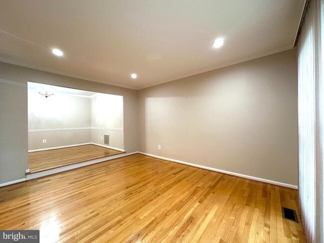 Building Photo - 5127 Kenside Ct