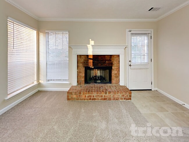 Photo - 3590 Cameron Hills Pl