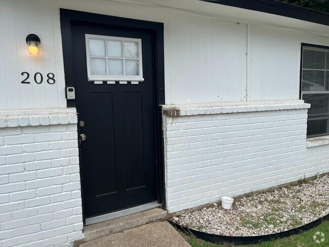 Building Photo - 2809 N Hwy 175 Rental