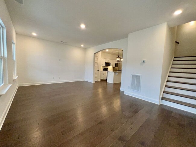 Photo - Spacious Townhome Located Minutes from Downtown Gallatin and Hendersonville!