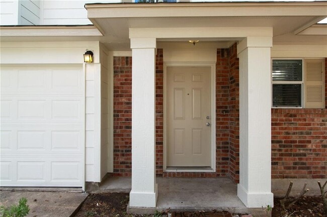 Photo - 14909 Chamberlain Ct