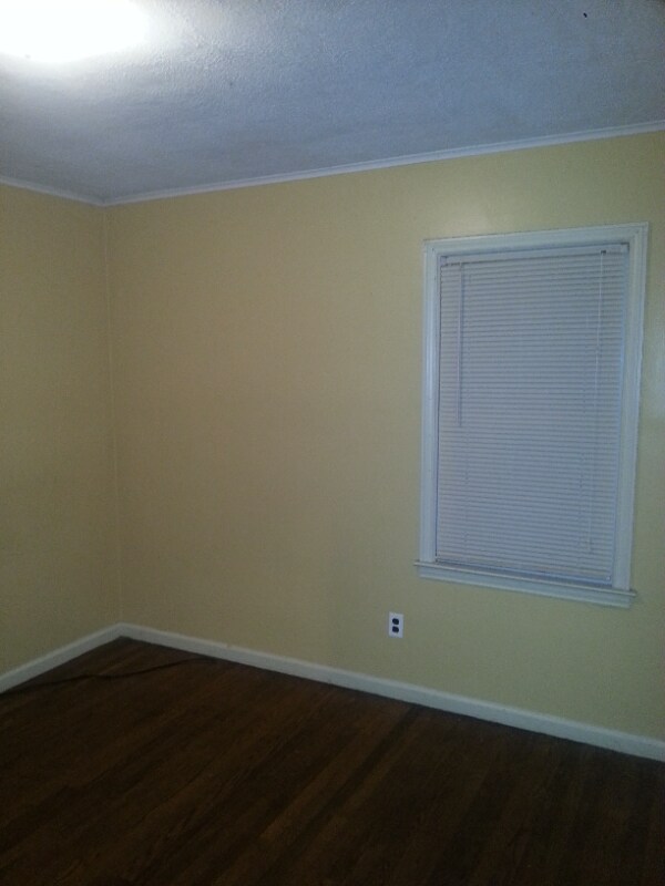 Photo - 19629 Kingsville St