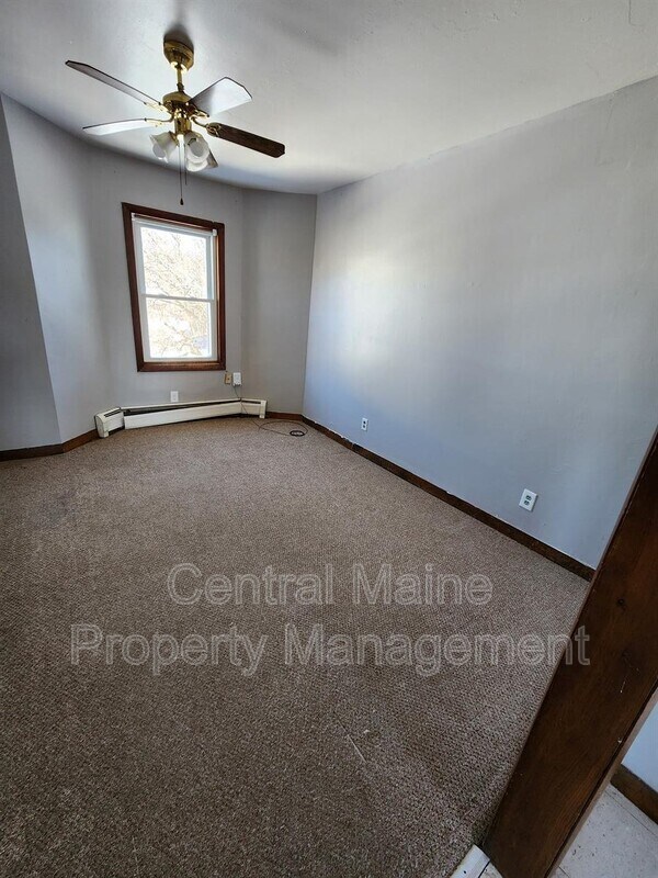 15 Nomar Ct Unit 3