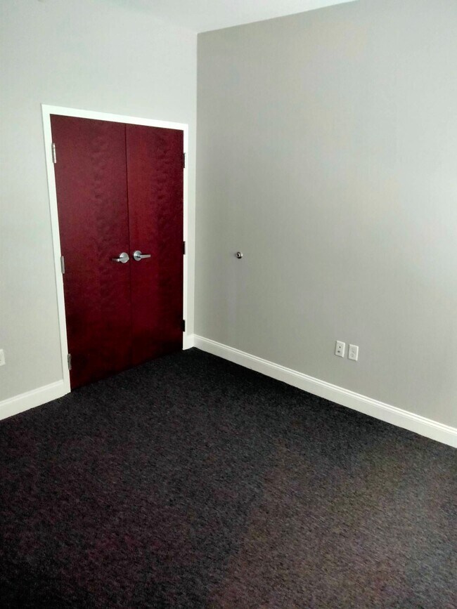 Photo - 210 Farmington Ave Unit 102