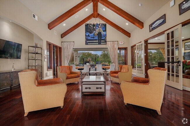 Building Photo - West Oaks Rental