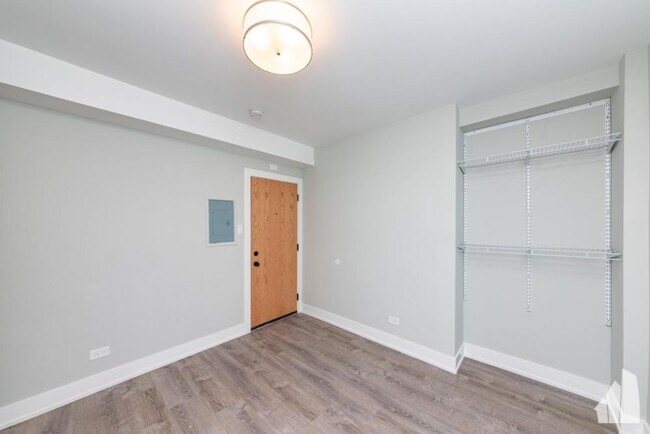 Photo - 1 bedroom in Chicago IL 60657 Unit 1N