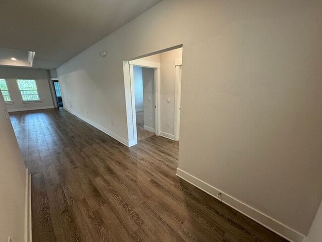 Photo - Gulf Breeze - Sailfish Pointe - 4 bedroom, 3 bathroom w/ 3 car garage