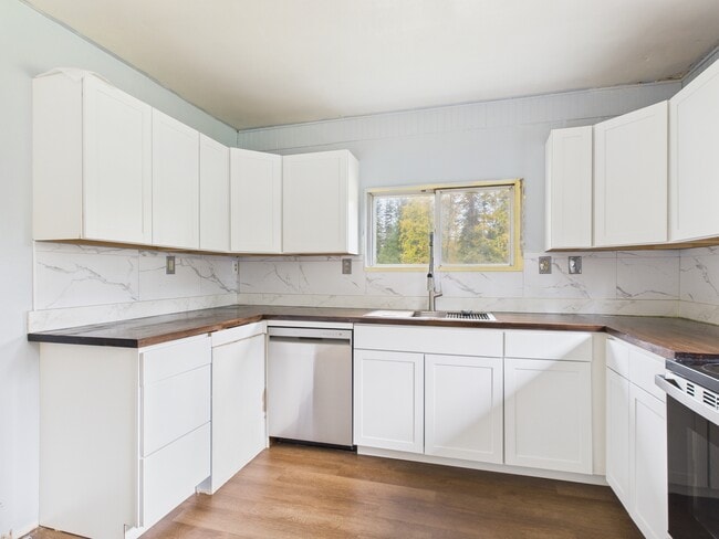 Photo - 3205 Repp Rd