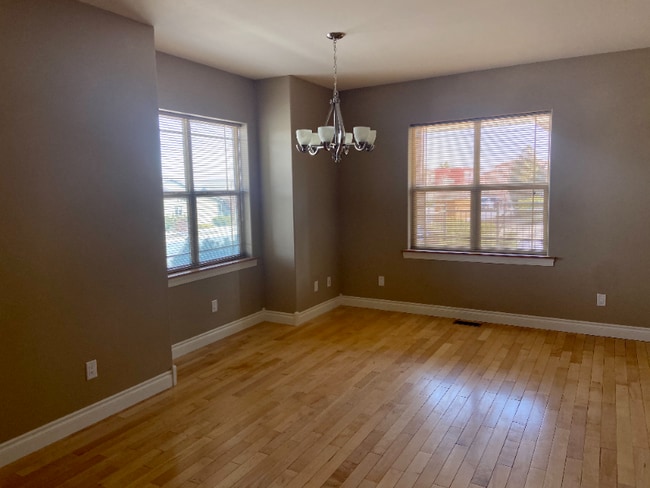Photo - 2561 Overlook Blvd