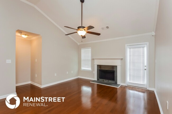 Photo - 1420 Saddlebrook Ct