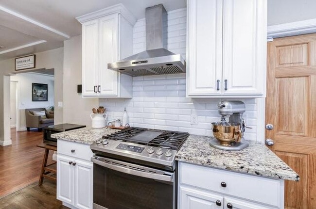 Photo - 3054 E Brown Ave