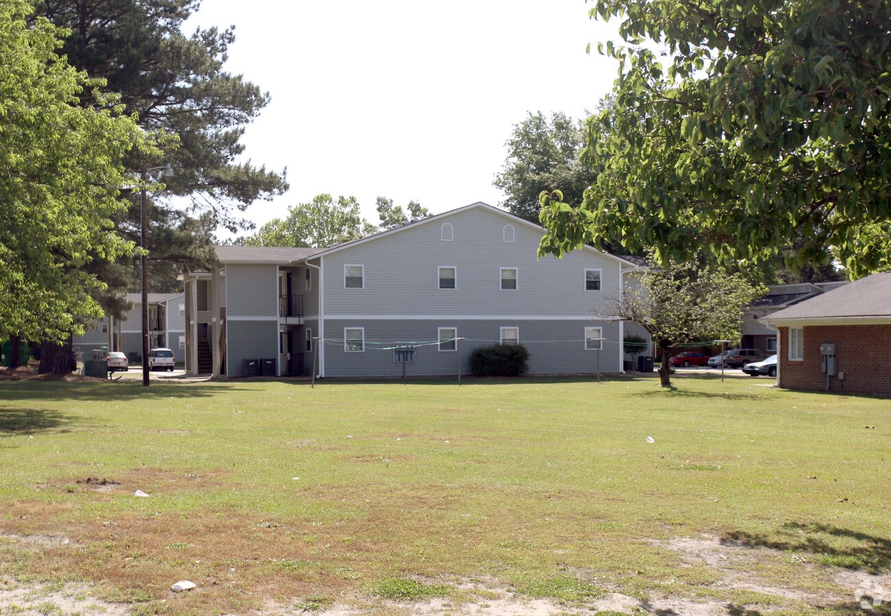 Photo - Meadow Woods Apartments