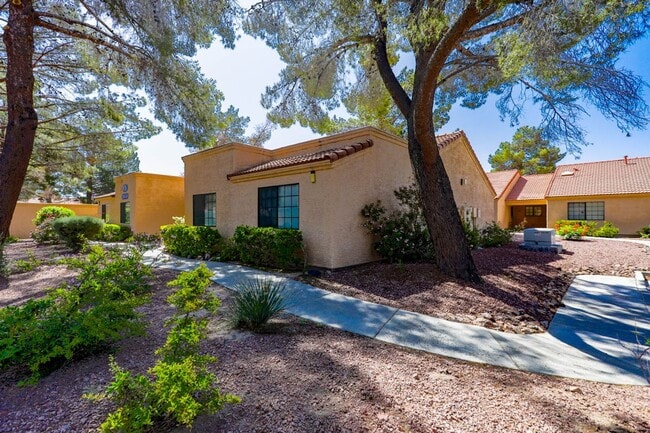 Age Restricted, 55+, 3 Bedroom Condo In Gu... - Age Restricted, 55+, 3 Bedroom Condo In Gu...