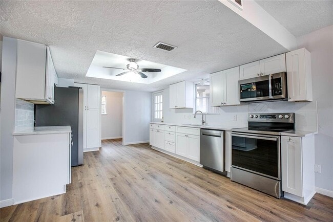 Photo - 605 Jeff Davis Ct