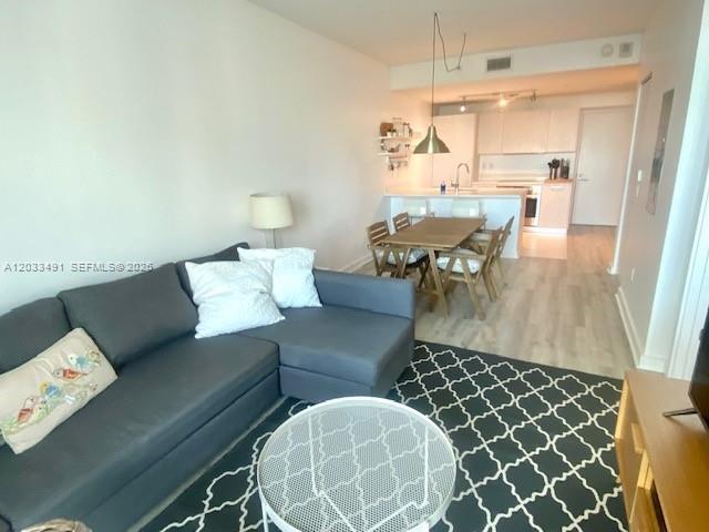 Photo - 501 NE 31st St Unidad 802